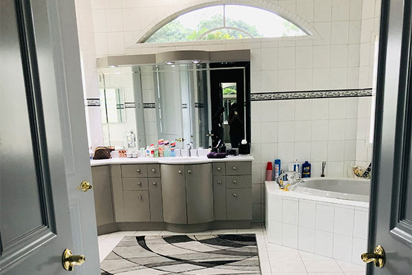 Parkland Master Bathroom